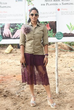 Sriya Reddy at The Green Plant Revolution Photos